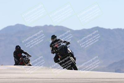 media/Oct-13-2025-Moto Forza (Mon) [[a66d839500]]/3-B Group/Session 4 (Turn 9)/